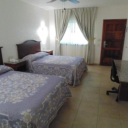 סיודד גוזמן Hotel Hacienda מראה חיצוני תמונה