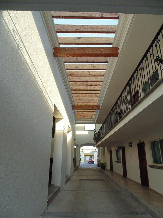 סיודד גוזמן Hotel Hacienda מראה חיצוני תמונה